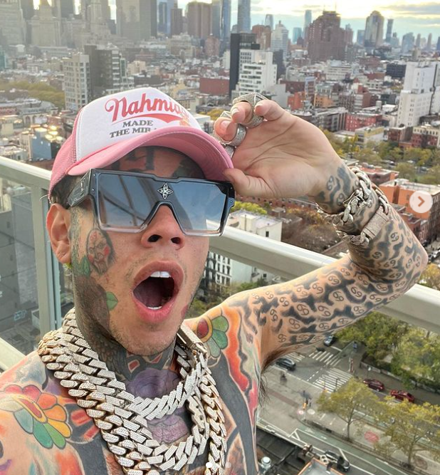 Details About 6ix9ine Net Worth, Early Life, And Career 